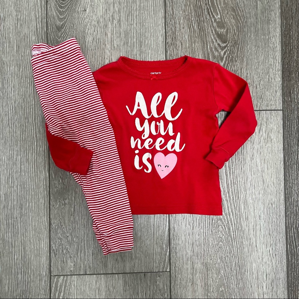 CARTERS LONG SLEEVE PJS RED HEARTS 18MO